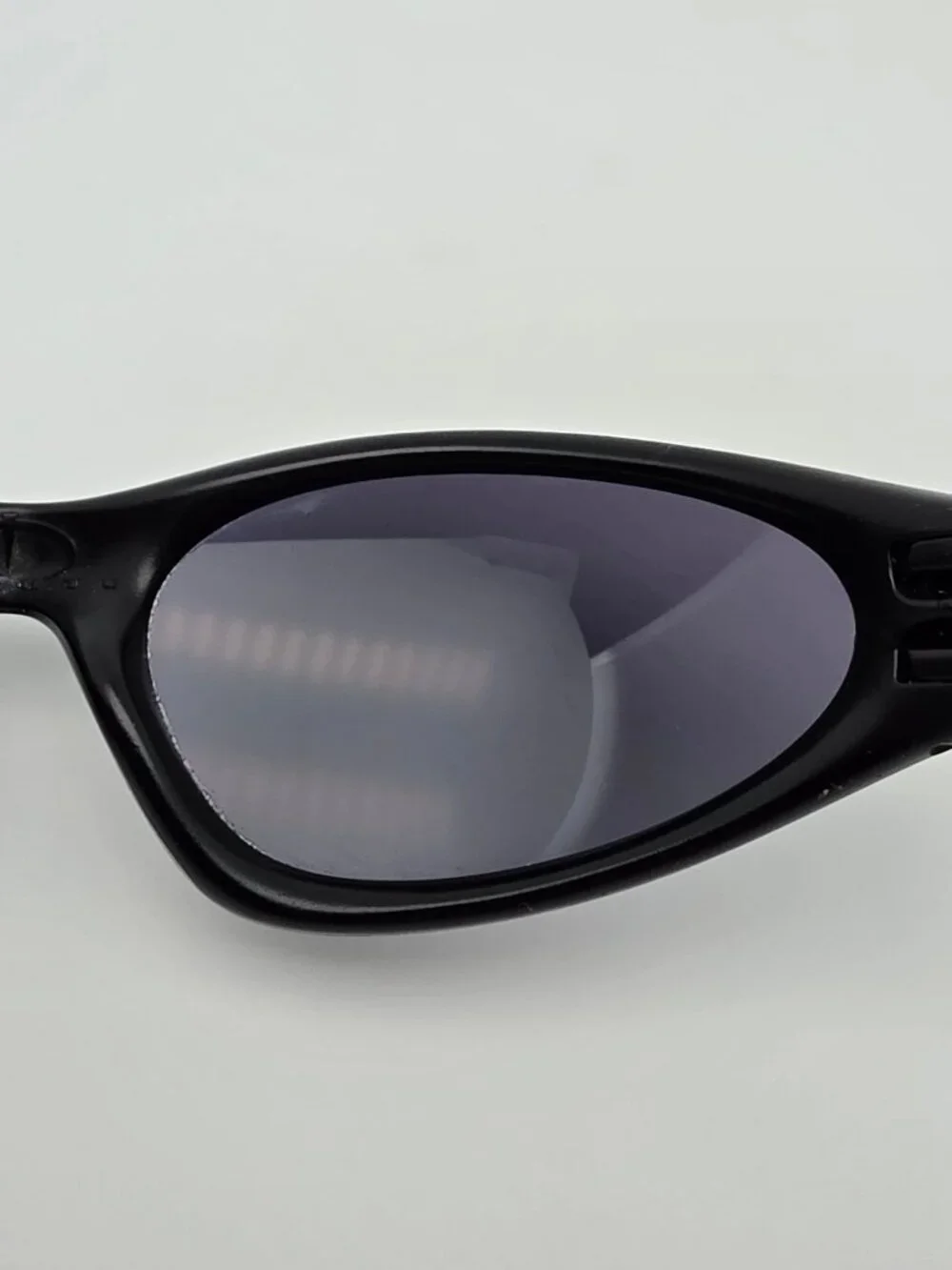 Oakley 04-081 Minute Gen 2.0 Black Frame Black Iridium Lens Sunglasses 54-16-133